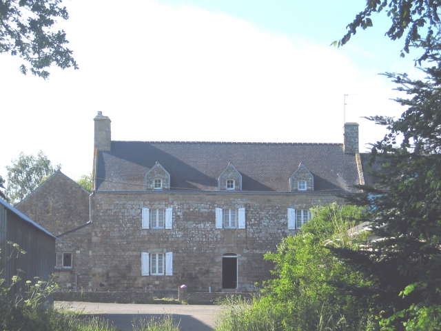 Schönes Granithaus in der Bretagne