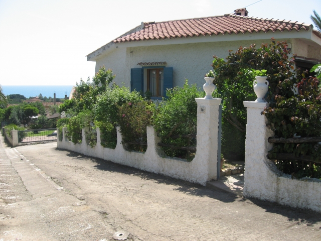 Sardinien Costa Rei TOP B&B Appartement 2 Zimmer Bad Terrasse in Meeresnaehe