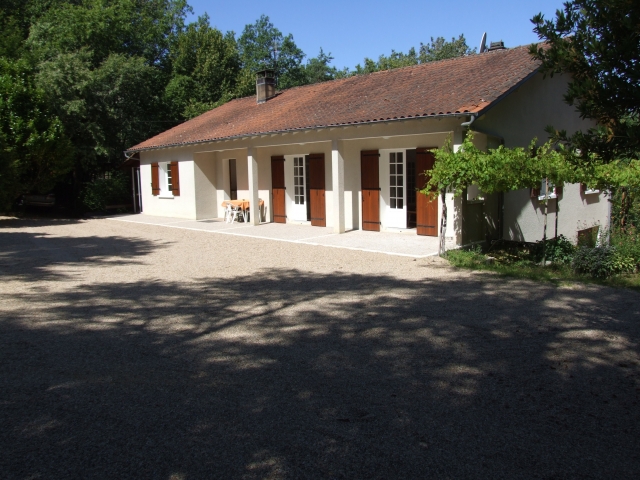 Frankreich - Villa im grünen P rigord zu verkaufen