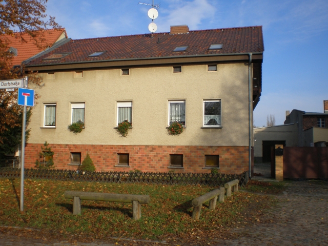 Resthof/Hofgrundstück-gr.EFH viel Grün und Gartenfläche,Nebengebäude,ruhig,v