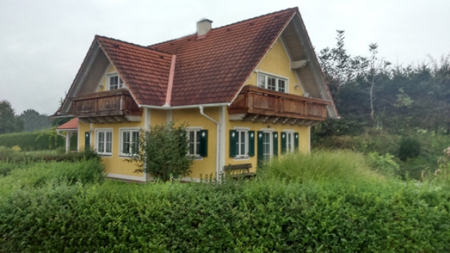 WOHNHAUS nahe Lassnitzhöhe bei Graz mit Biologischen Schwimm - Teich