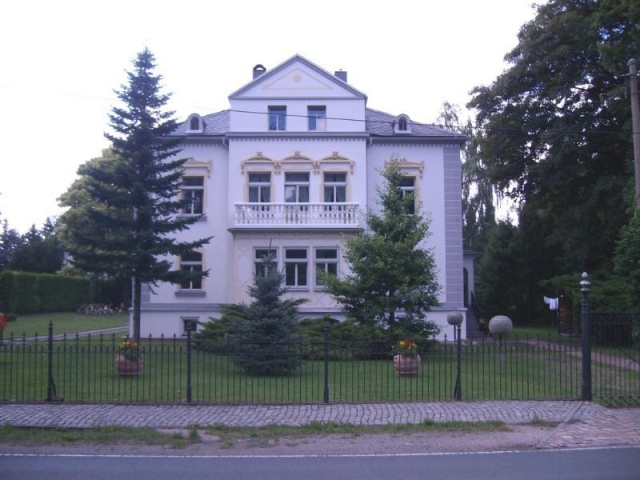 Verkauf Villa mit Einliegerwohnung in 04600 Kreis Altenburg